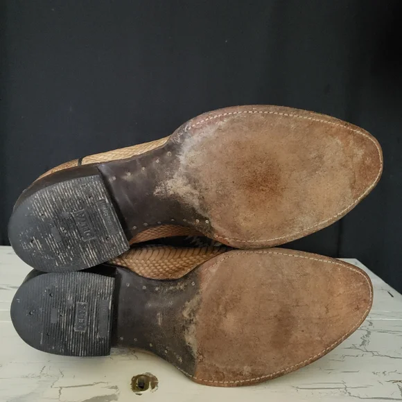 Cowtown Back-Cut Python Snakeskin Cowboy Boots in Men's size 12 D - Picture 14 of 17